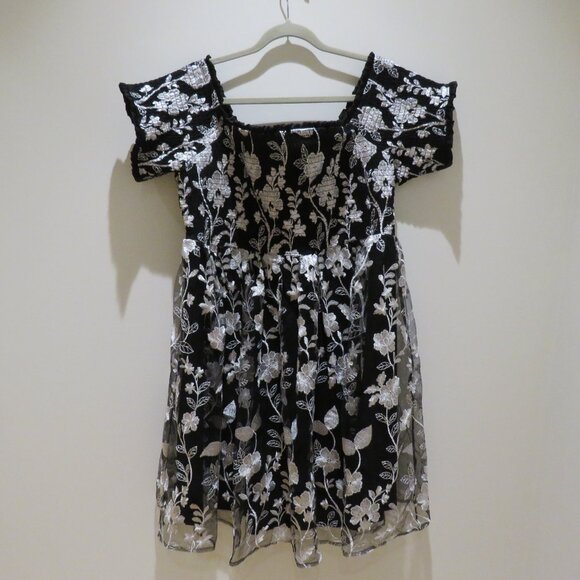 TORRID Mini Lace Smocked Off Shoulder Dress in Black White Evening Whimsigoth - Picture 3 of 14